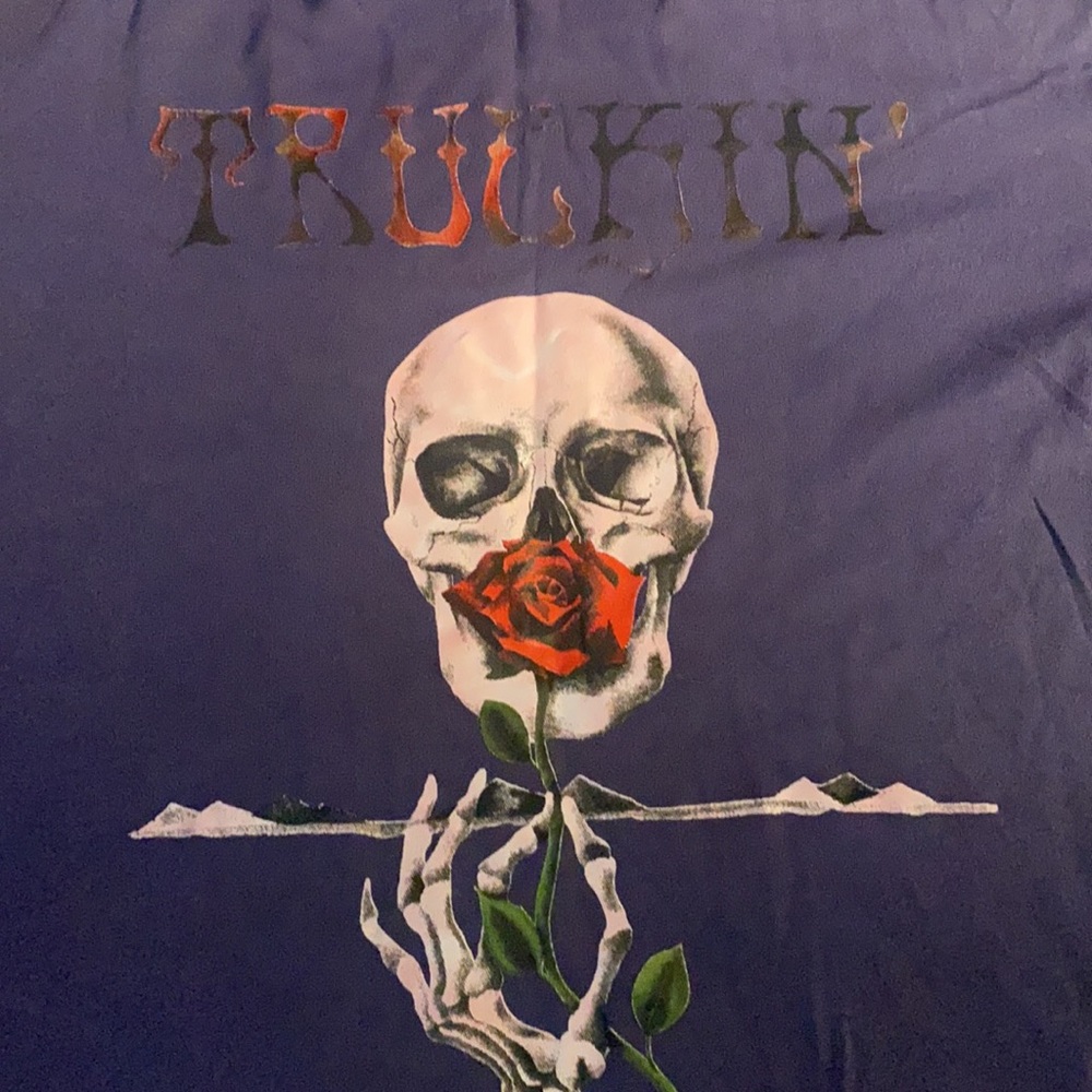 Fallin - Picture 3 of 5